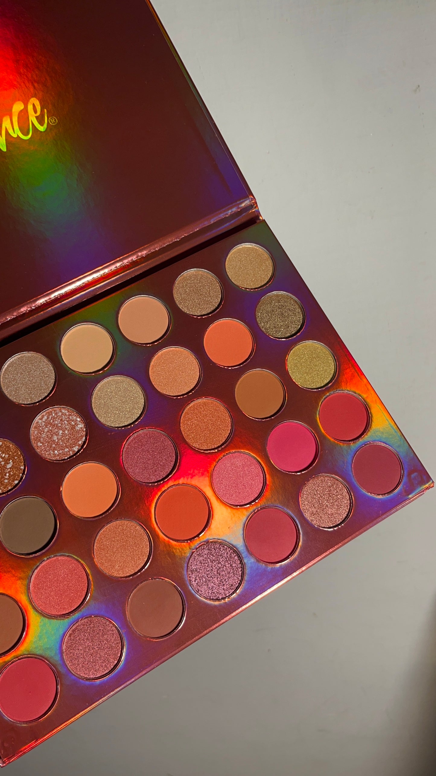 Luisance 35 Color Eyeshadow Palette