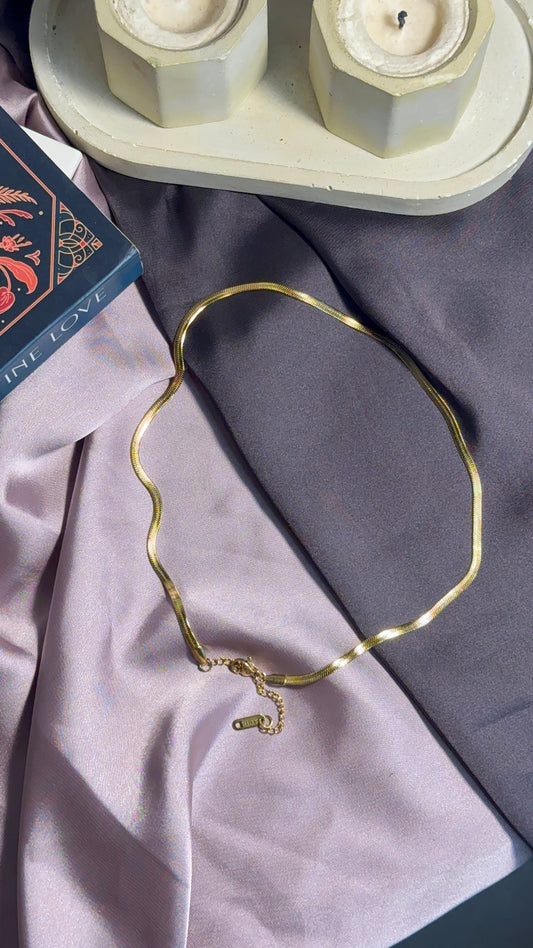 Sleek Chain Necklace