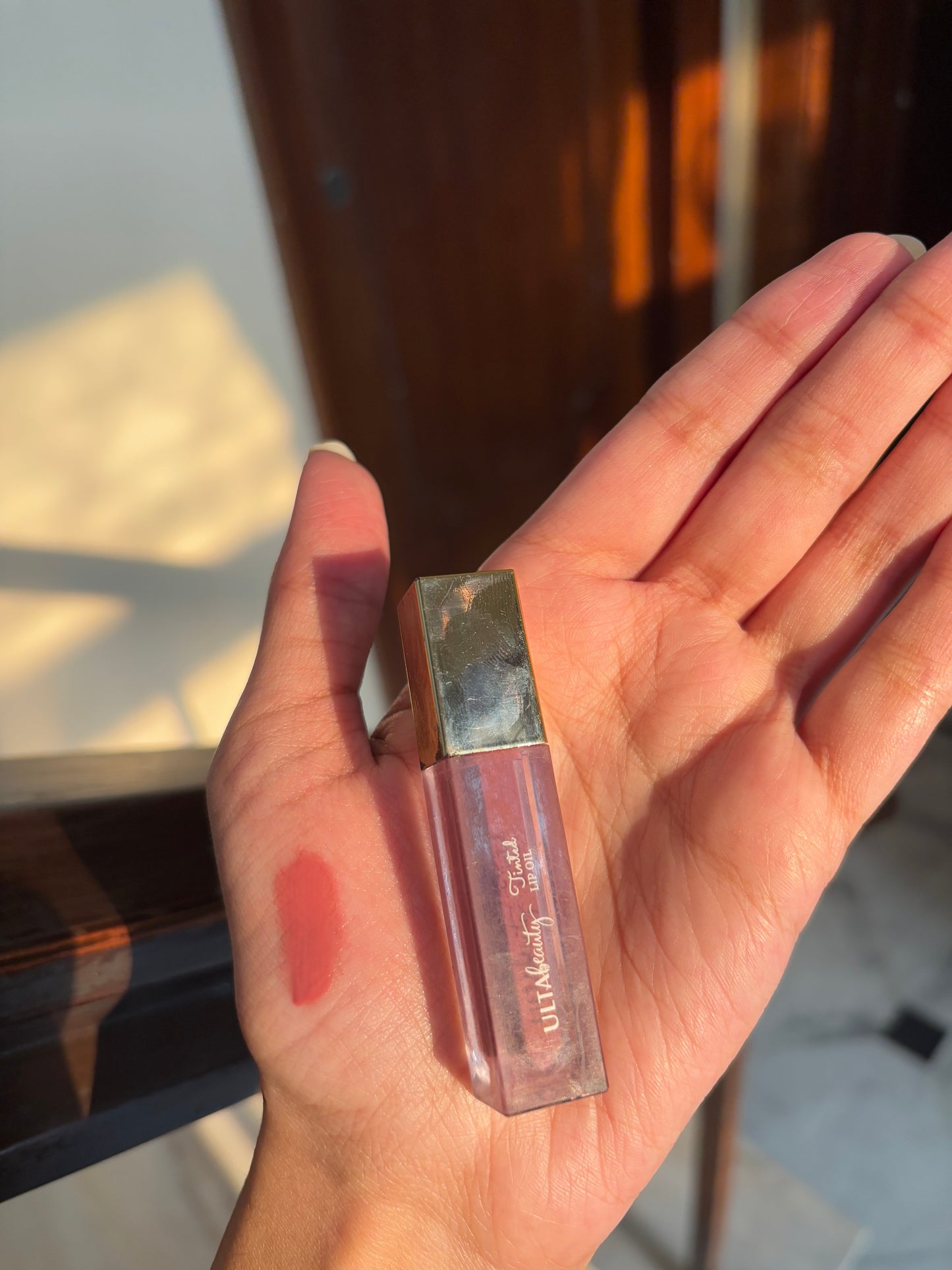 Lip Oils & Shinny Gloss