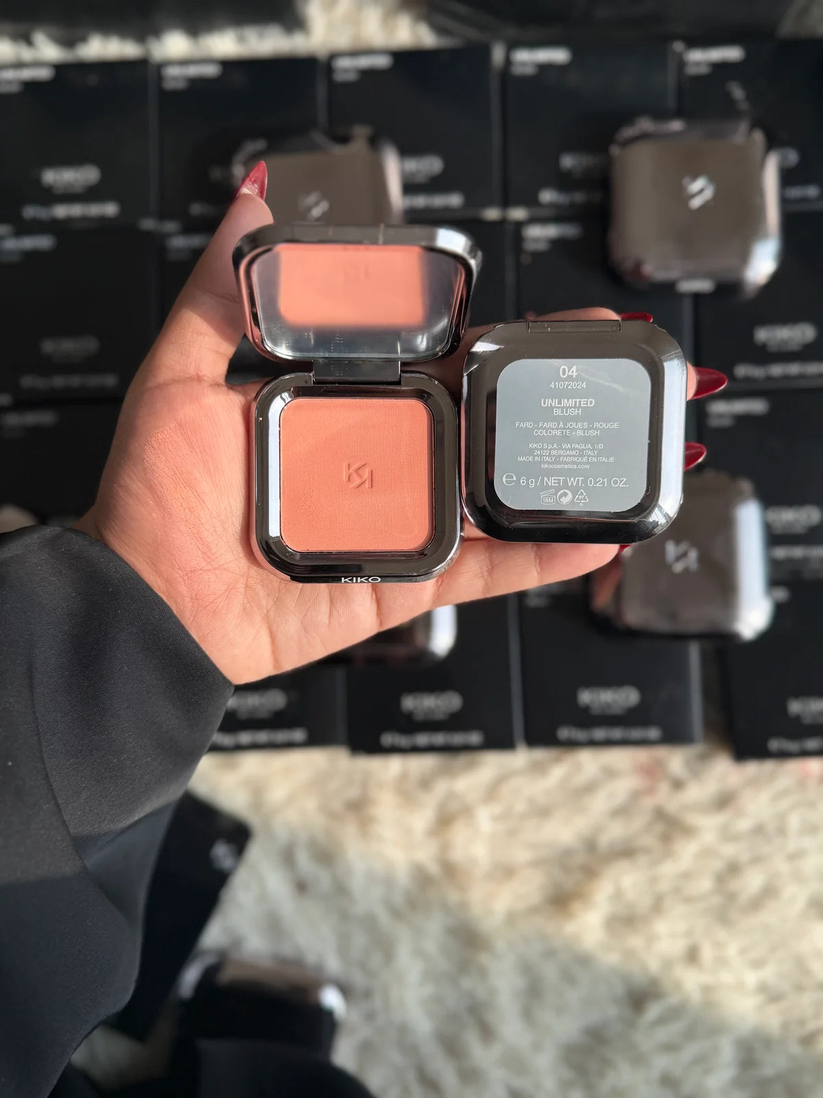 UNLIMITED BLUSH and Highlighter