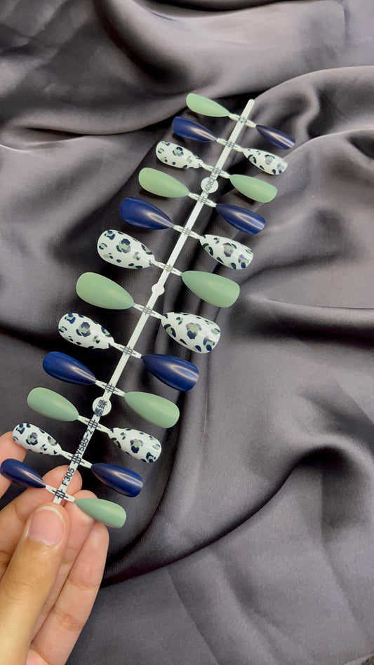 Nails-013