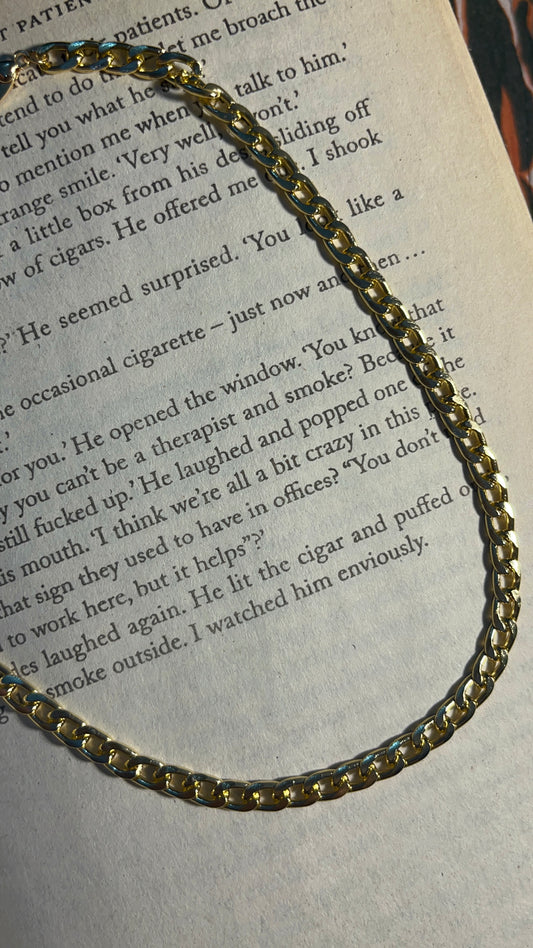 Small Golden Chain-01