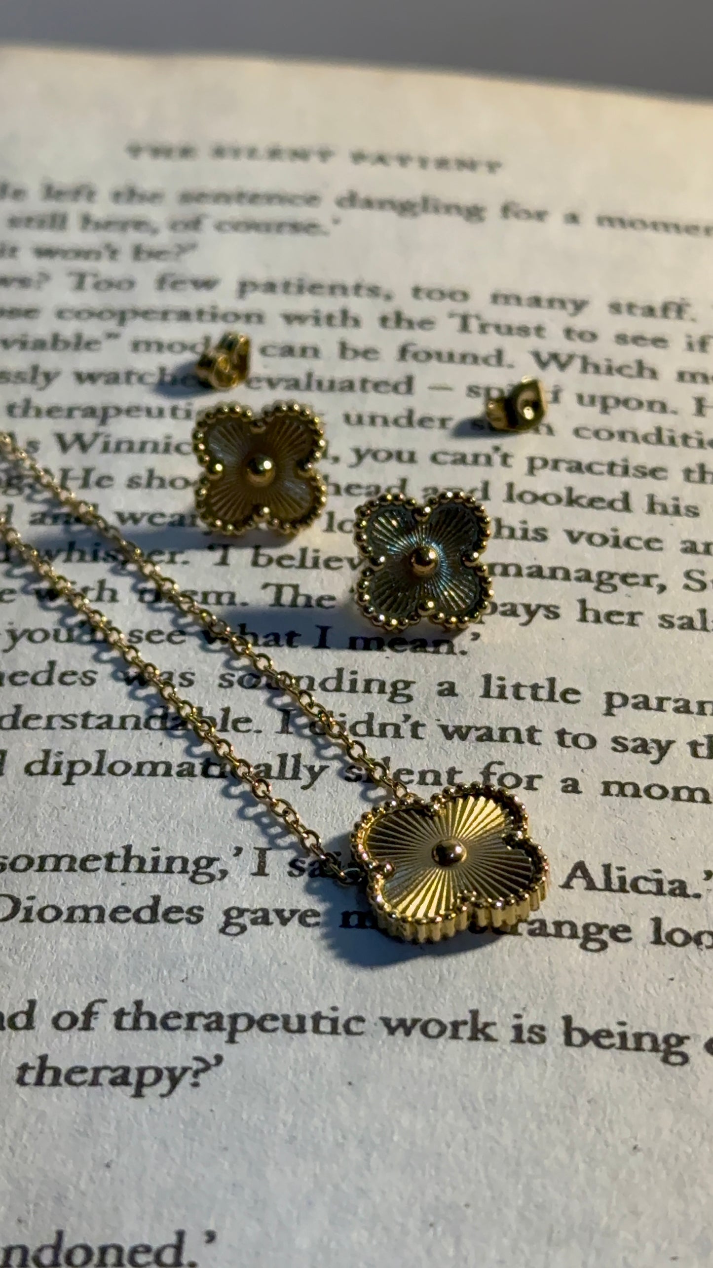 Golden Clover Set