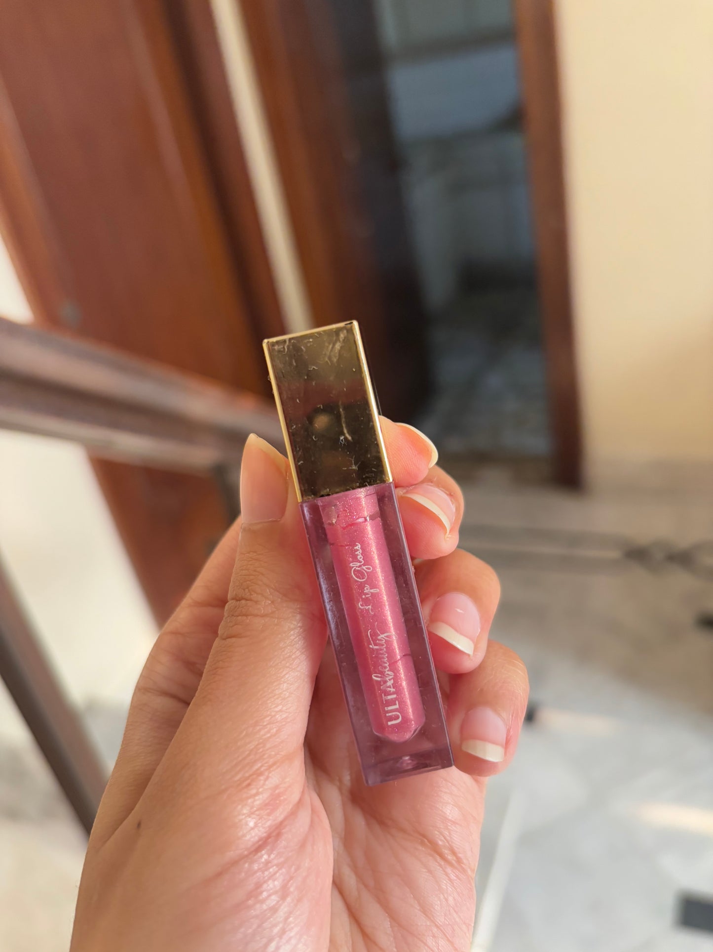 Lip Oils & Shinny Gloss