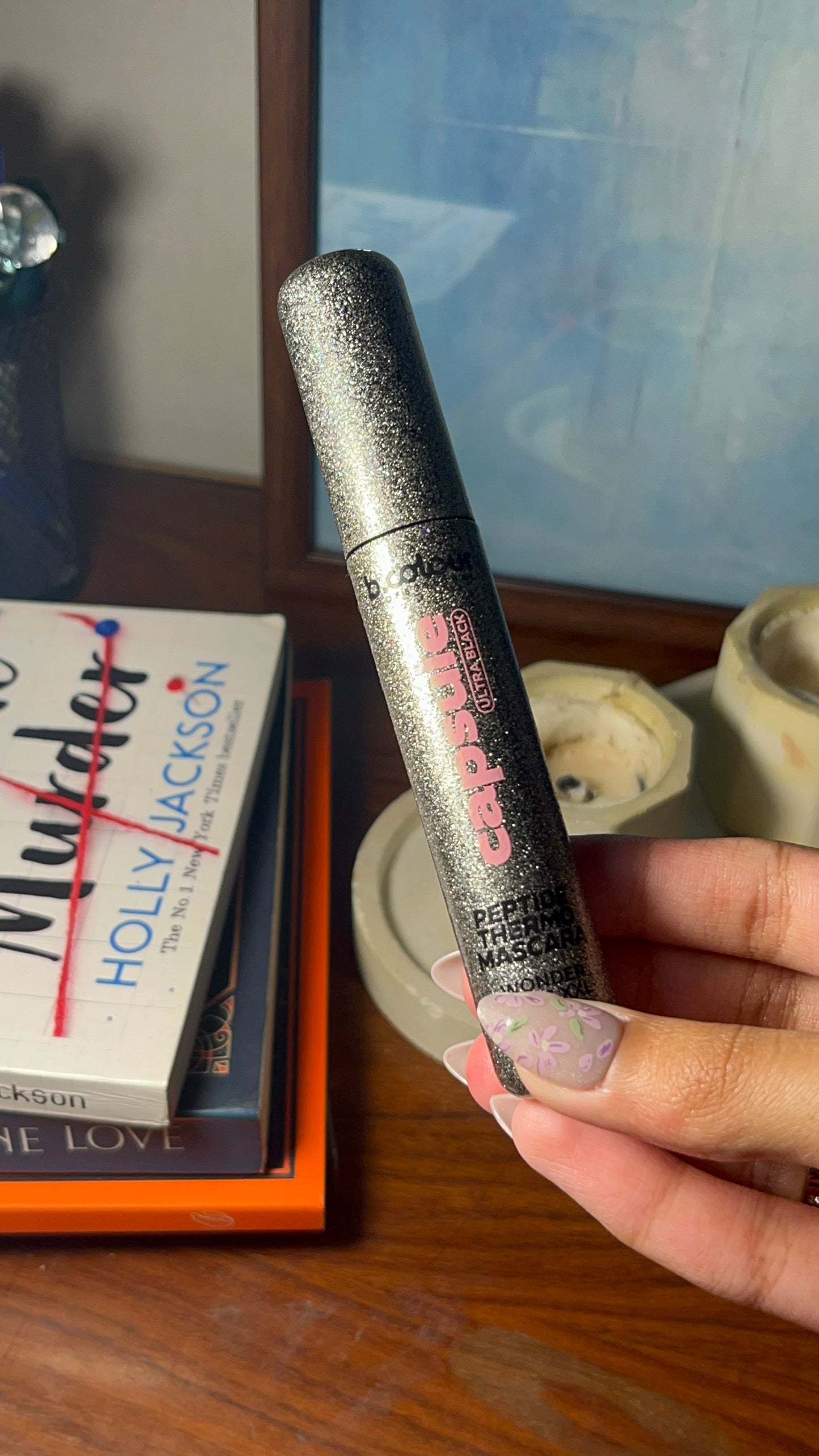 ULTRA BLACK MASCARA