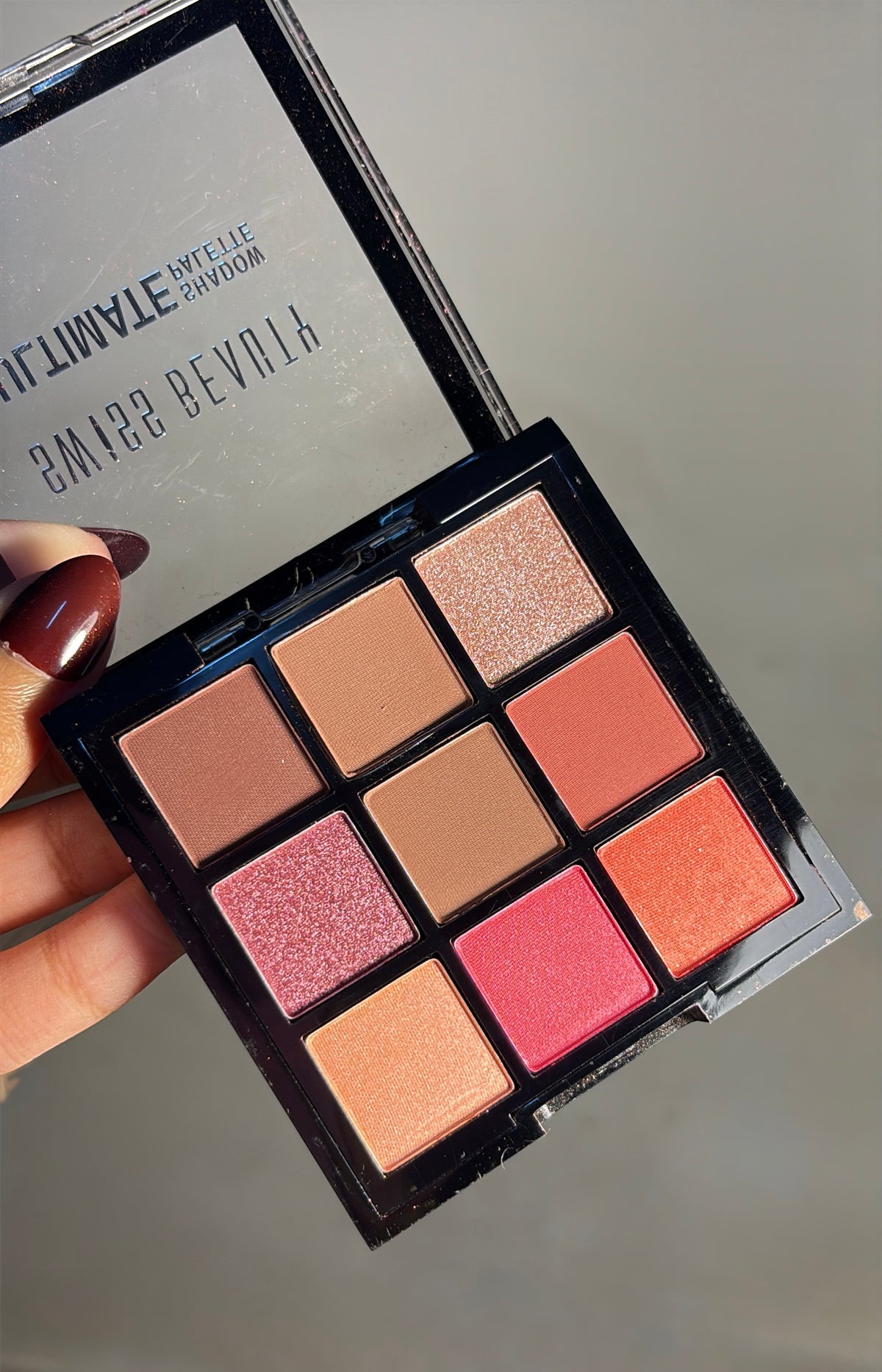Swiss Beauty Eyeshadow palette