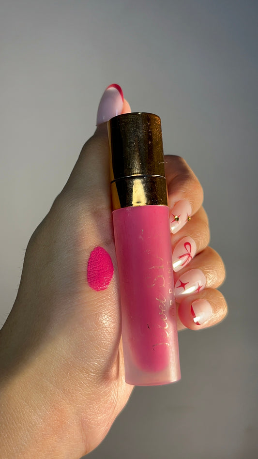 Velvet Stay Liquid Matte lipstick