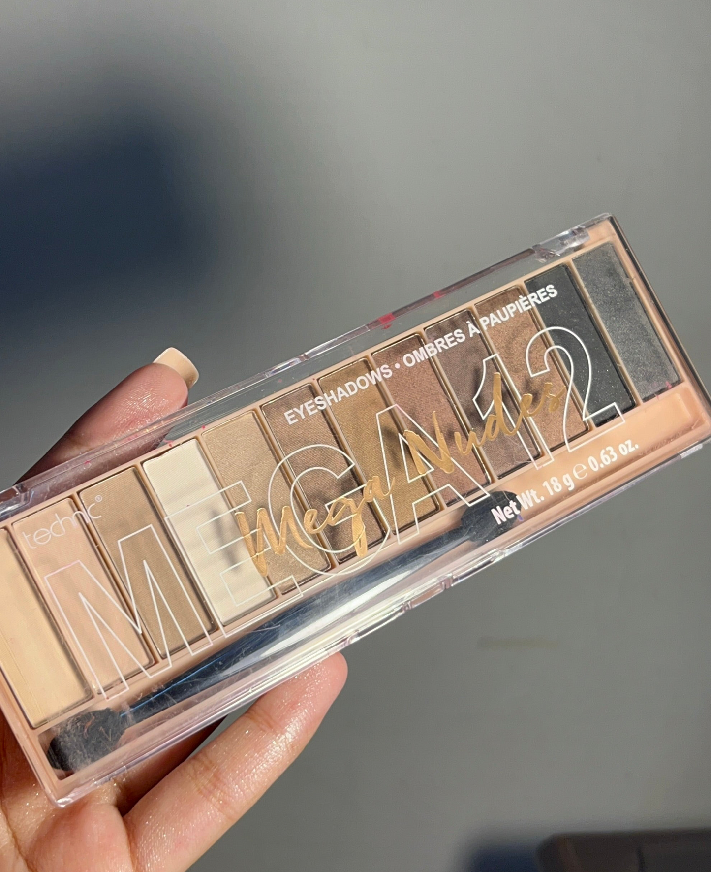 NUDE Eyeshadow Palette