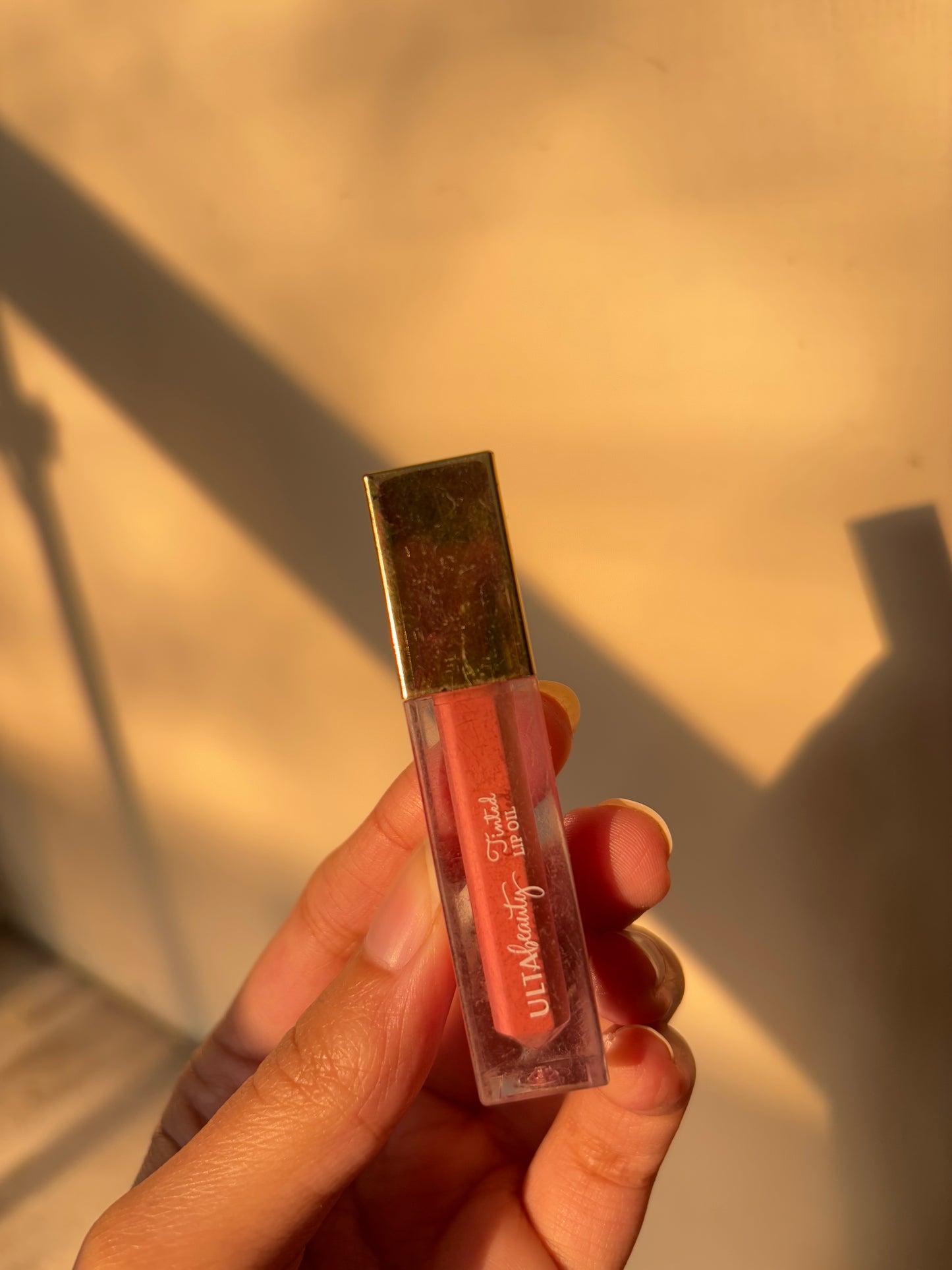 Lip Oils & Shinny Gloss