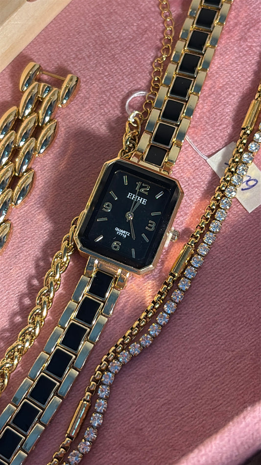 Chic Rectangle Black Dial Watch
