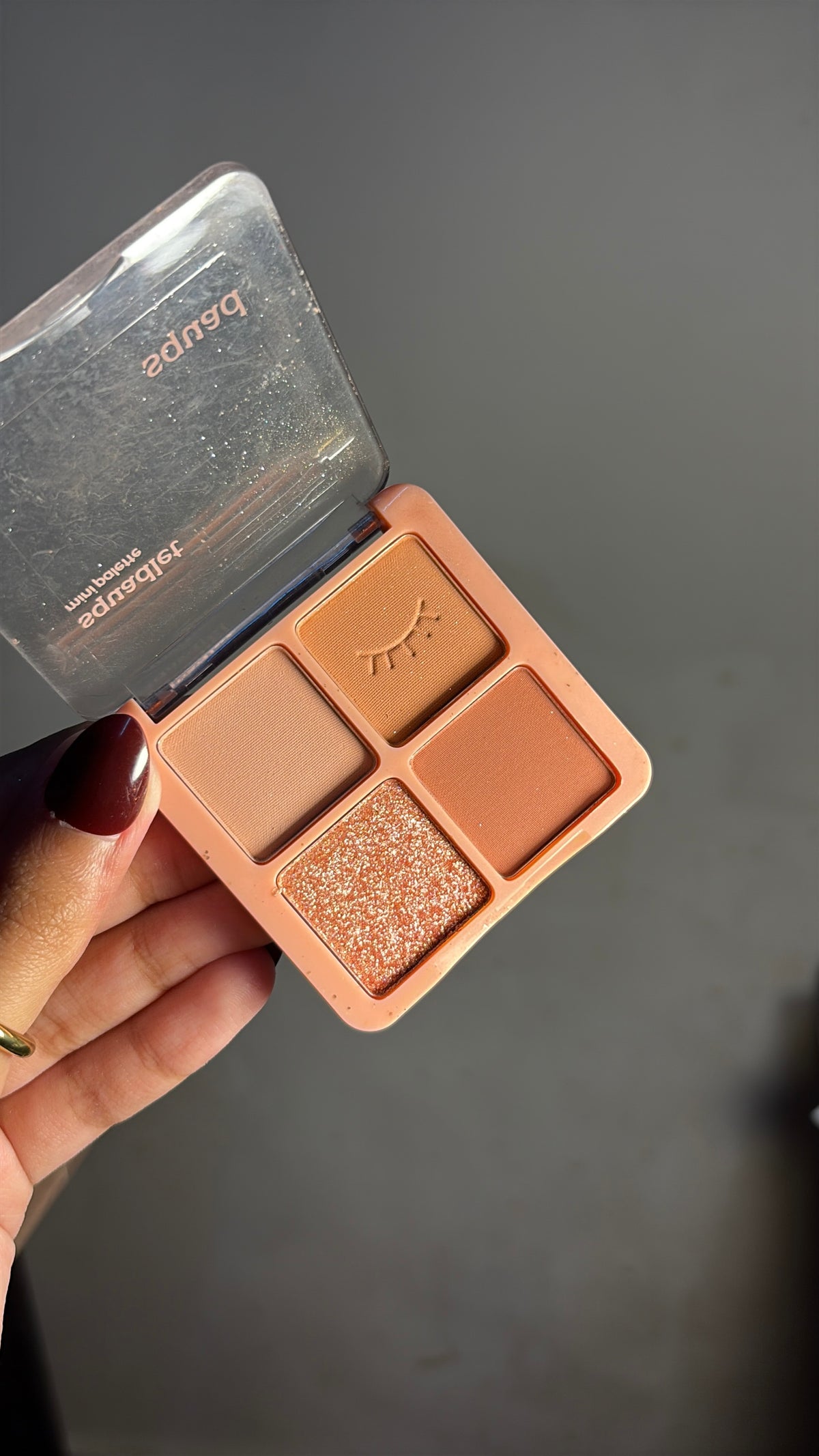 4 Color Eyeshadow palette