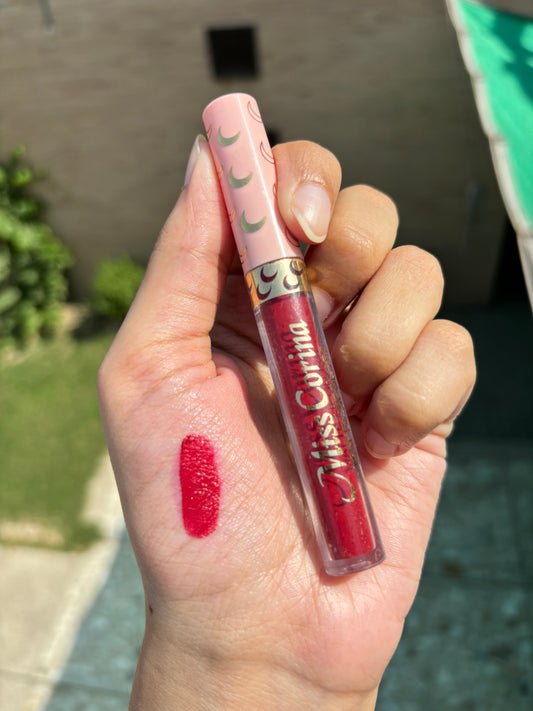 Liquid matte lipstick