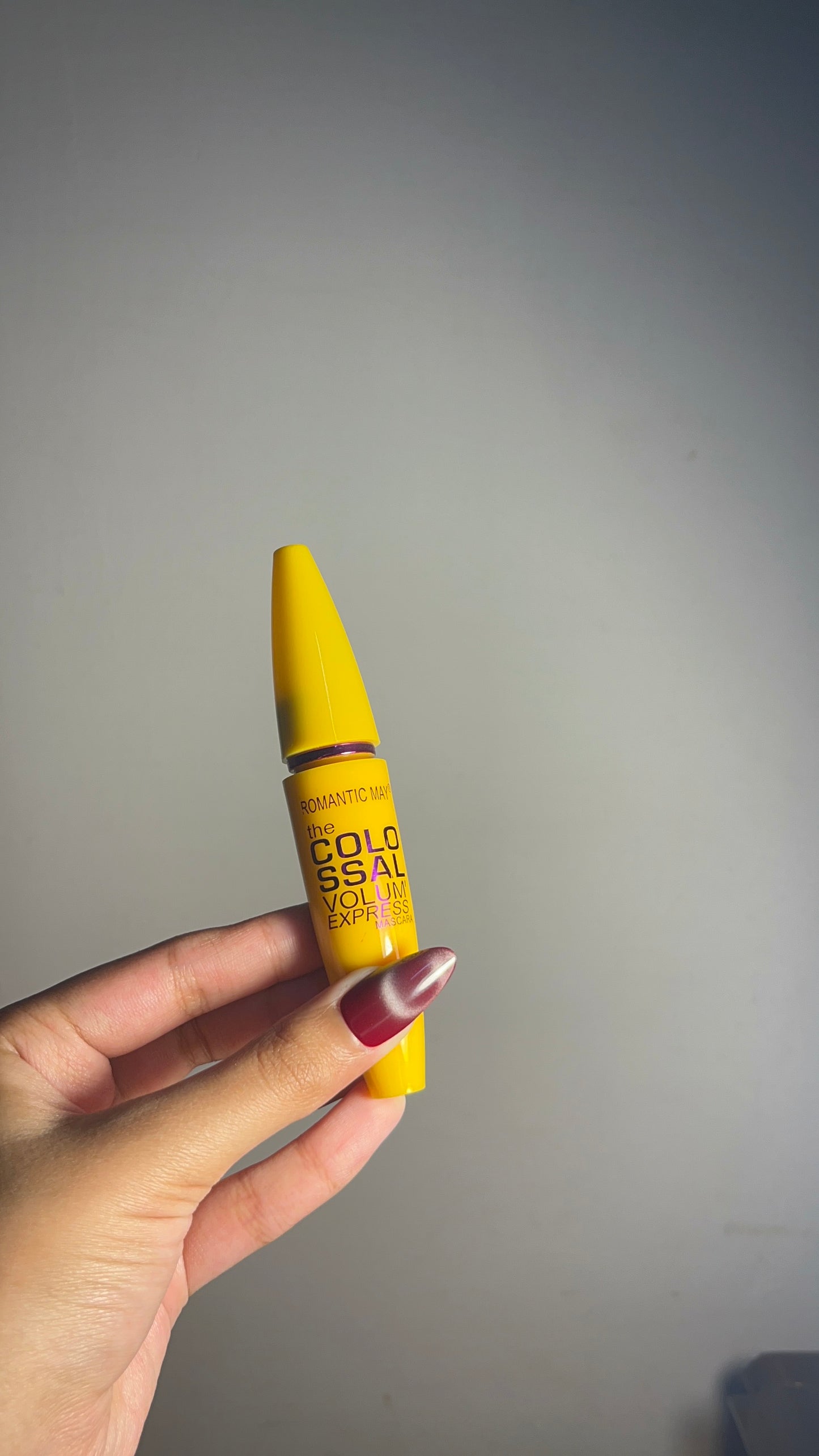 VOLUME EXPRESS Mascara