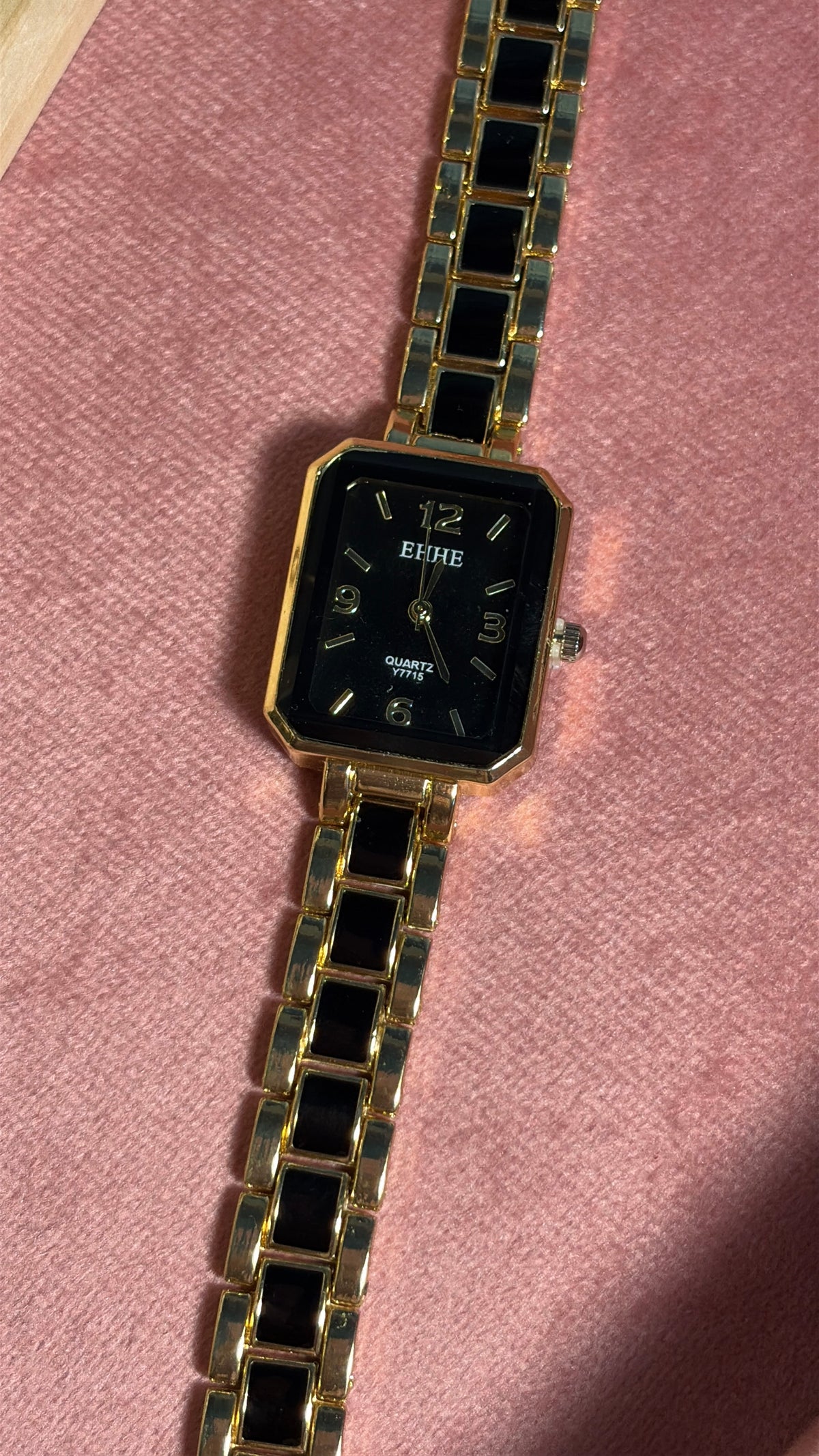 Chic Rectangle Black Dial Watch
