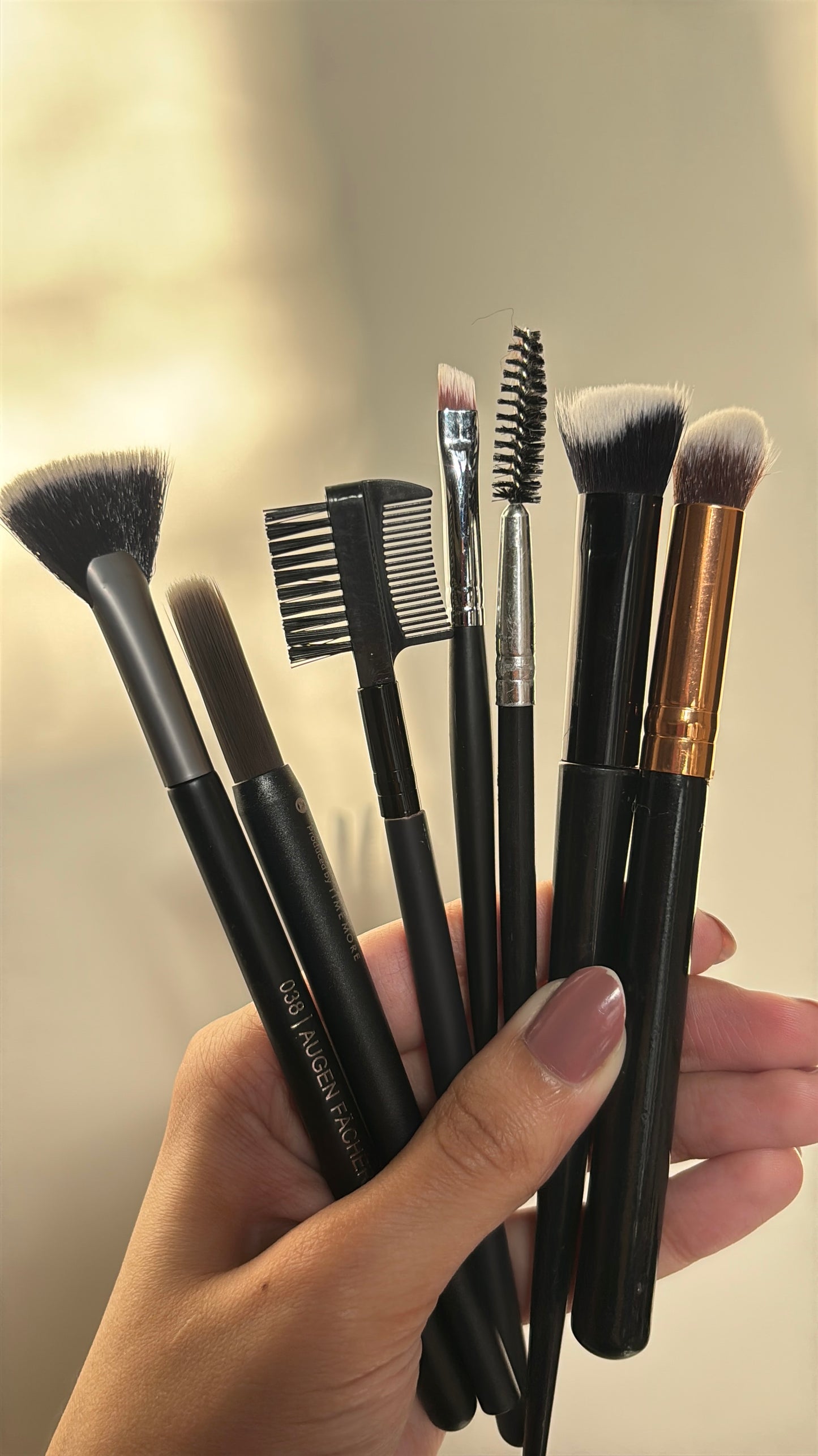 Set of 7 Eyebrushes