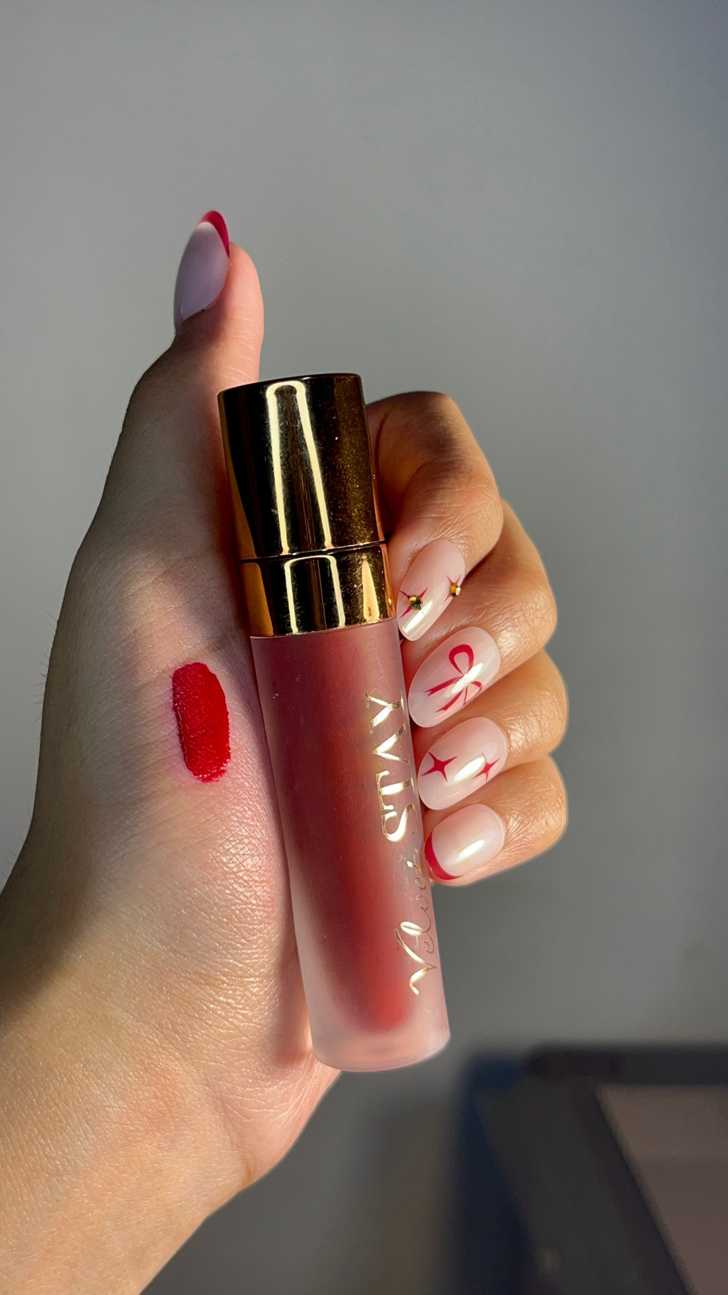 Velvet Stay Liquid Matte lipstick