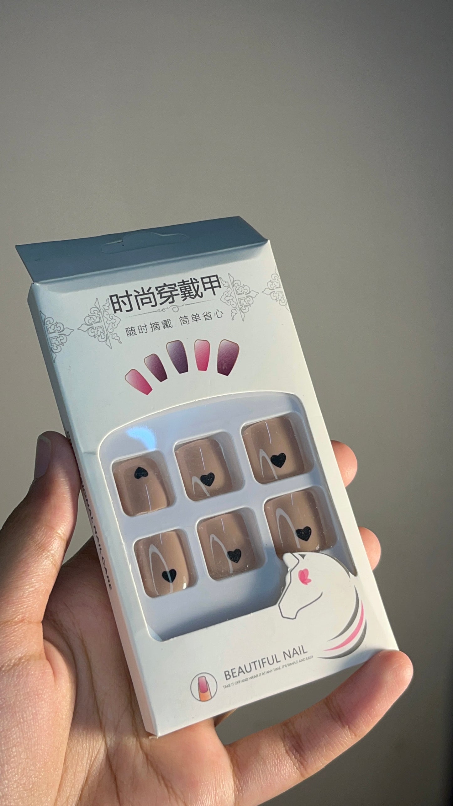 Nails-01
