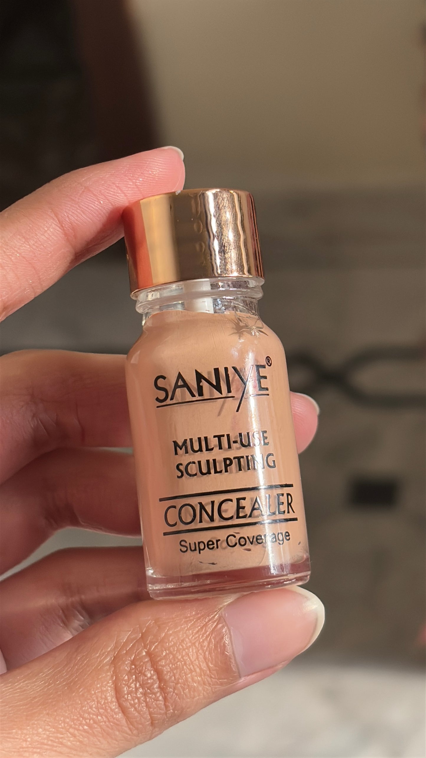 SUPER COVERAGE Concealer