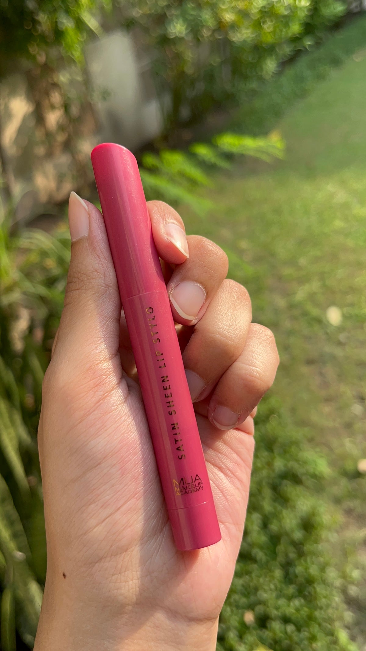 SATIN SHEEN Lipstick