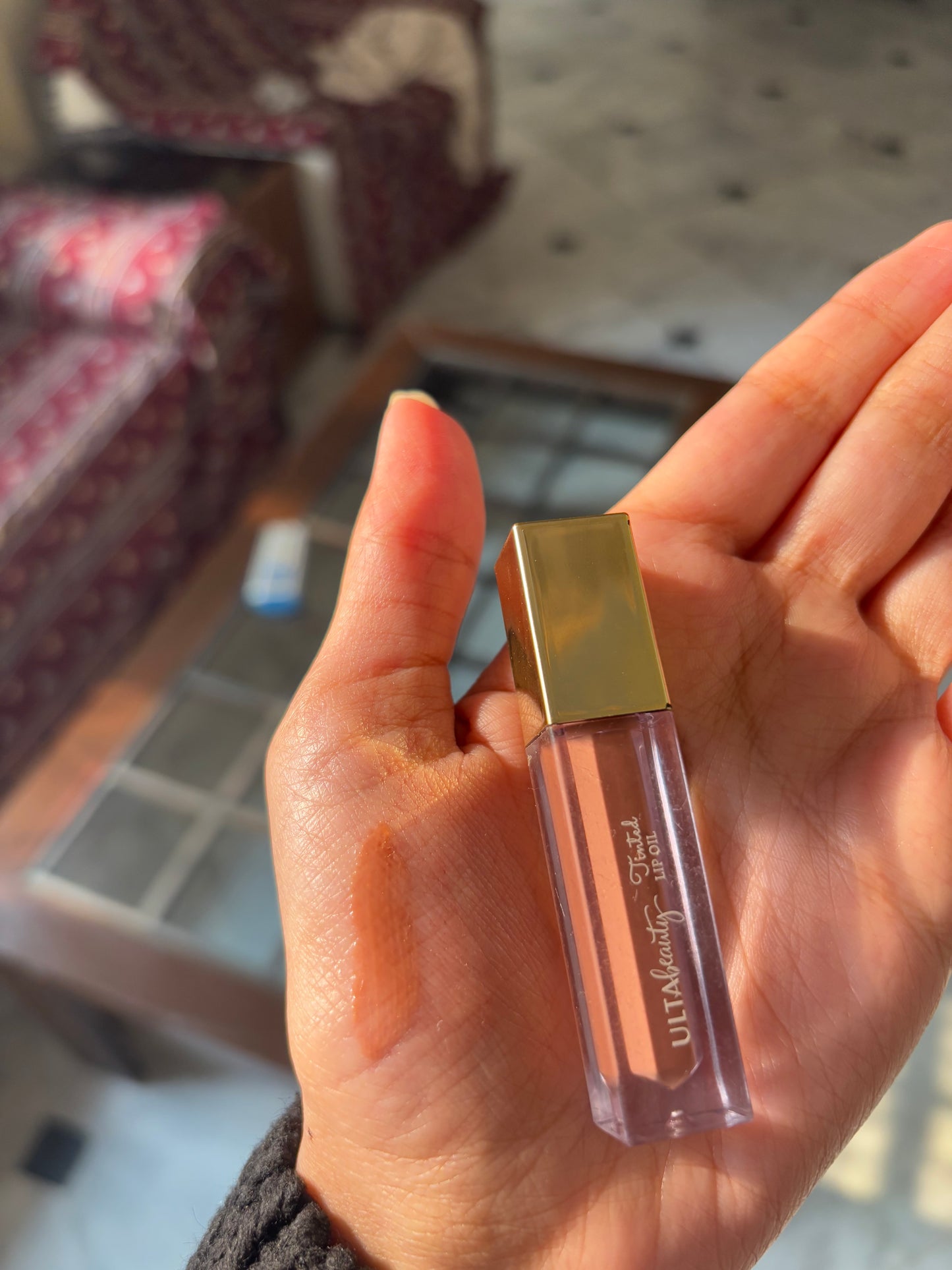 Lip Oils & Shinny Gloss