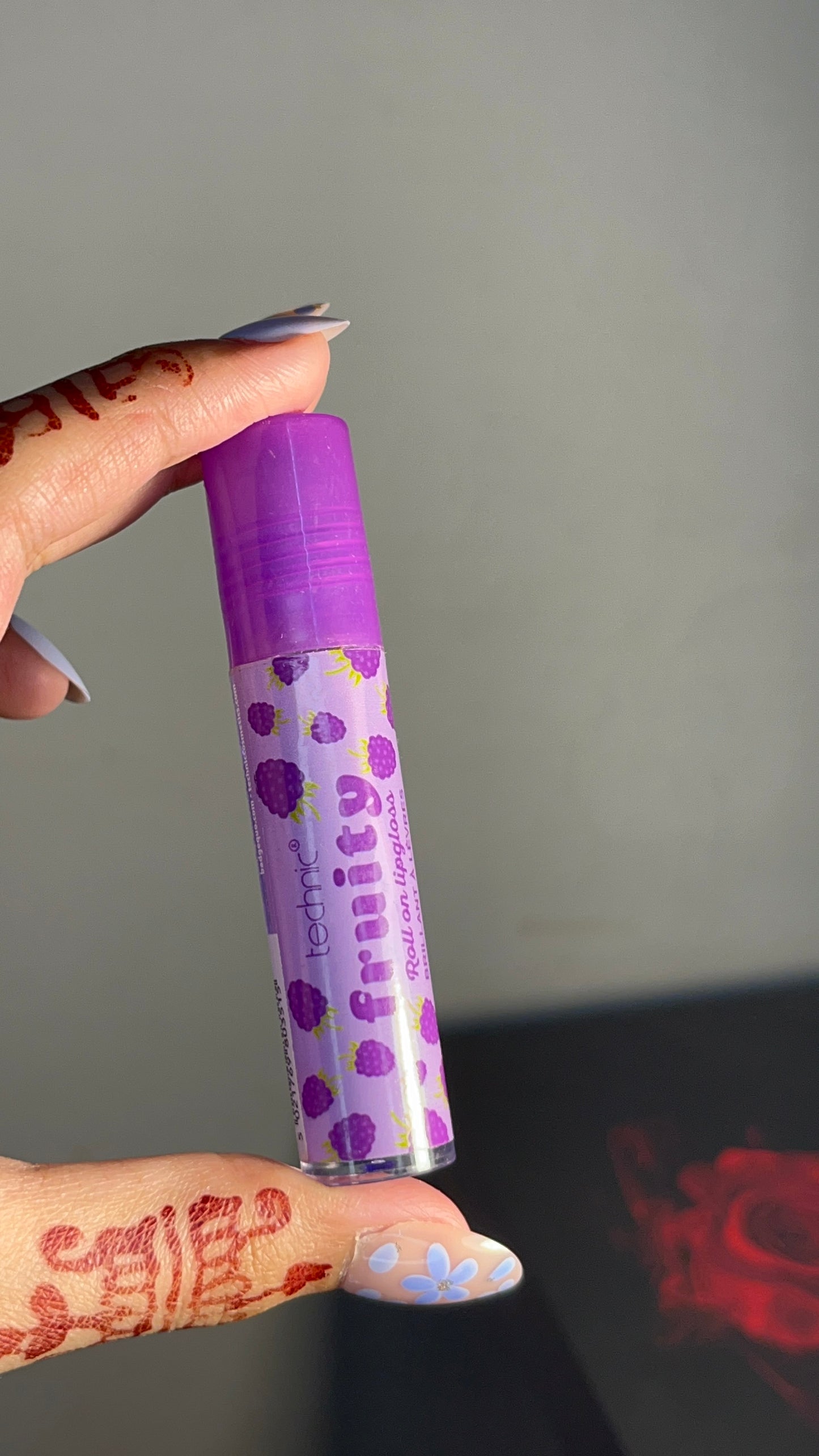 FRUITY LIPGLOSS