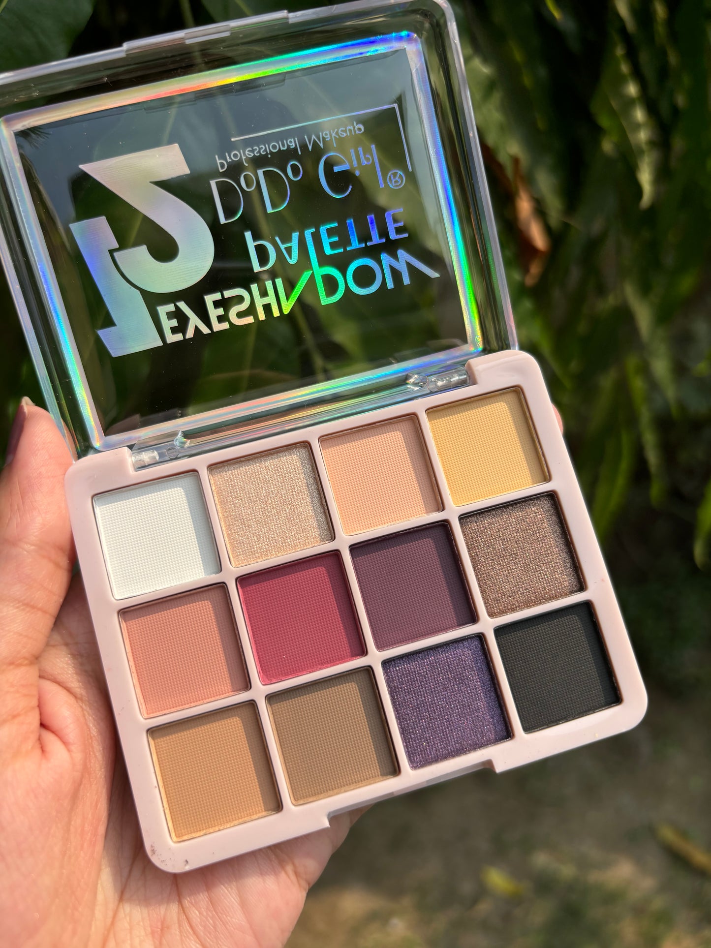 12 Color Eyeshadow Palette