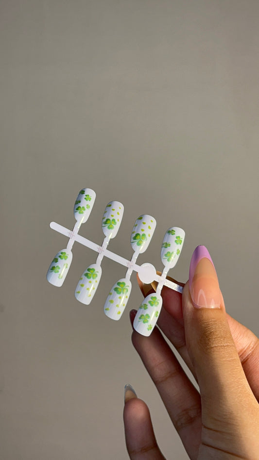 Nails-075