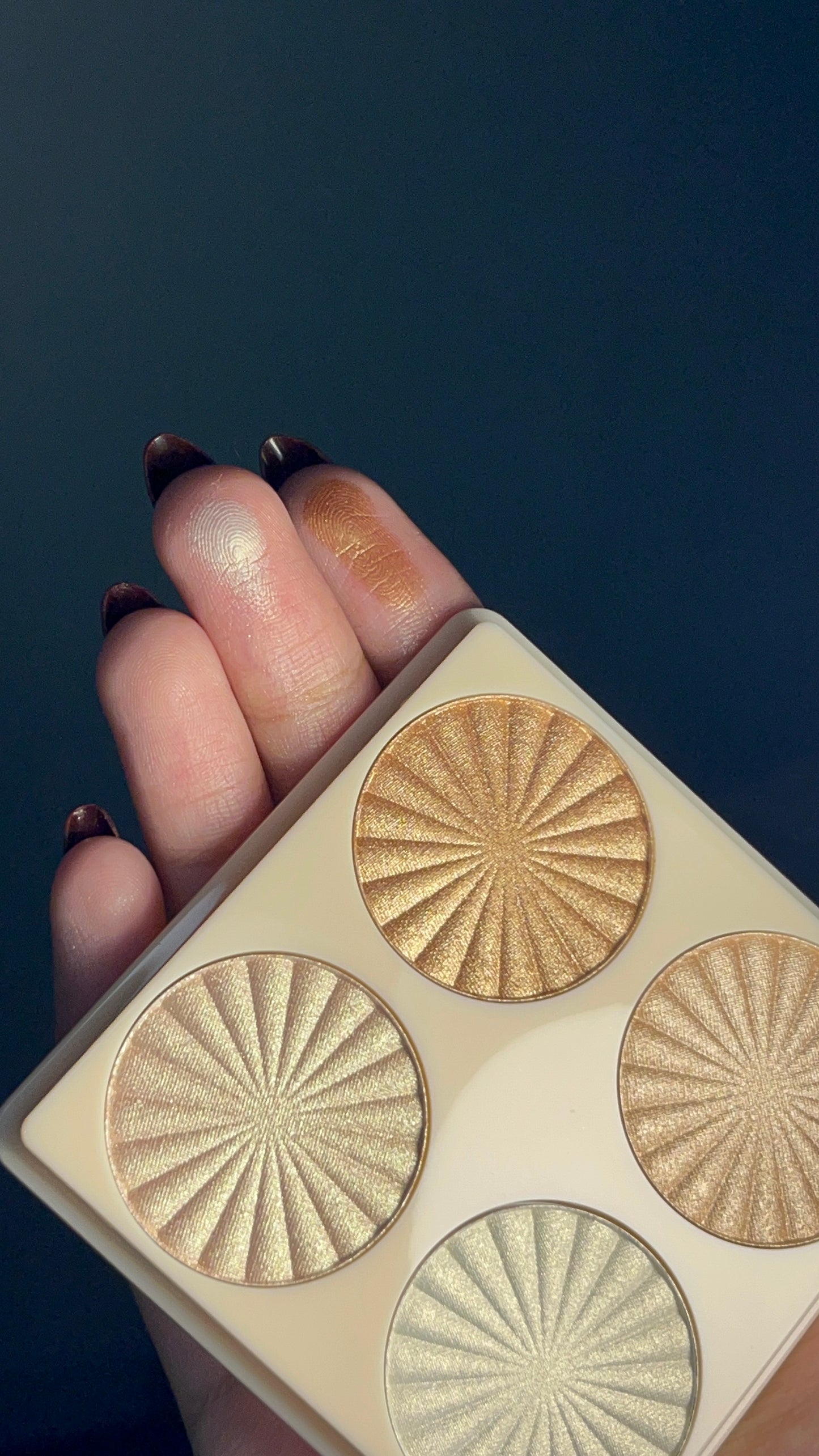 4 Color Highlighter Palette