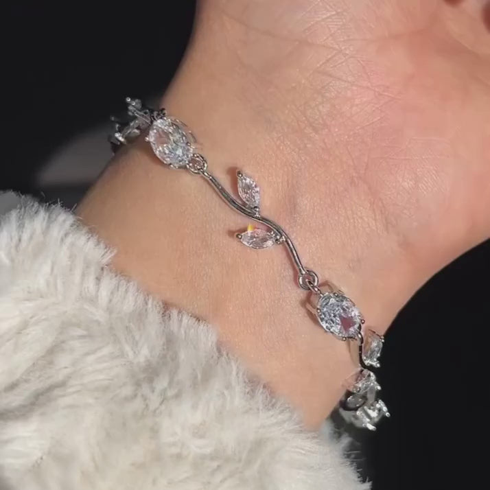 White Tulip Bracelet